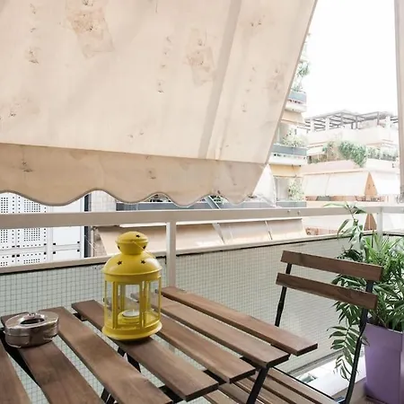 Central, Cozy & Vintage Apartment *